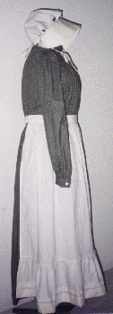 Wrapper dress - side view showing sunbonnet